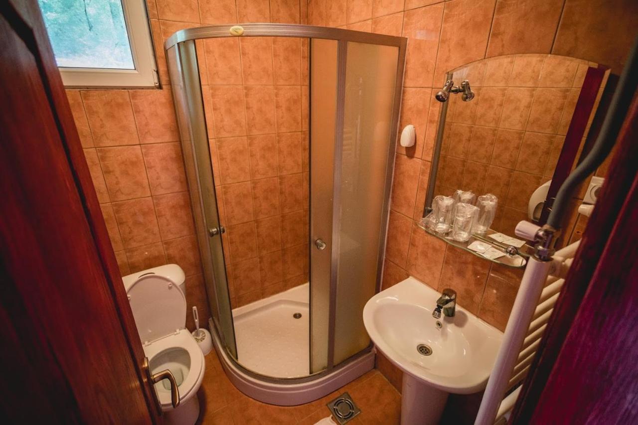 Pool And Villa Splav Dunavac Futog Экстерьер фото